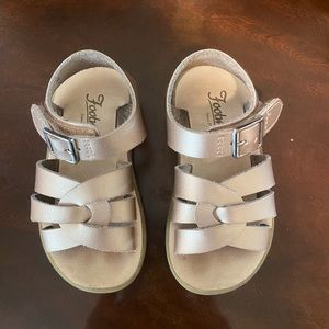 FootMates Sandals Gold Toddler 6